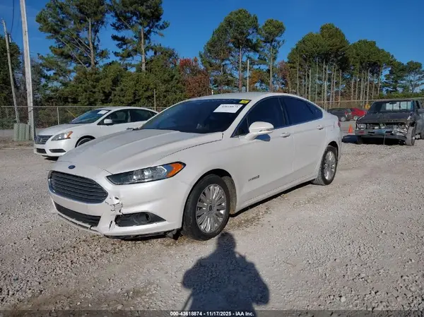 3FA6P0LU5GR190494 2016 FORD FUSION - Image 2