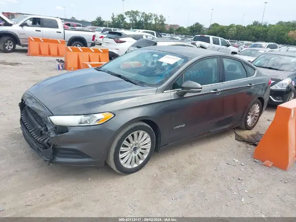 3FA6P0LU5GR227589 2016 FORD FUSION - Image 2