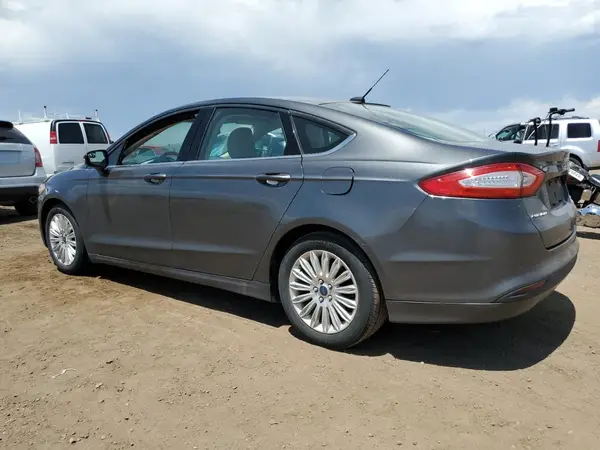 3FA6P0LU5GR285699 2016 FORD FUSION - Image 2