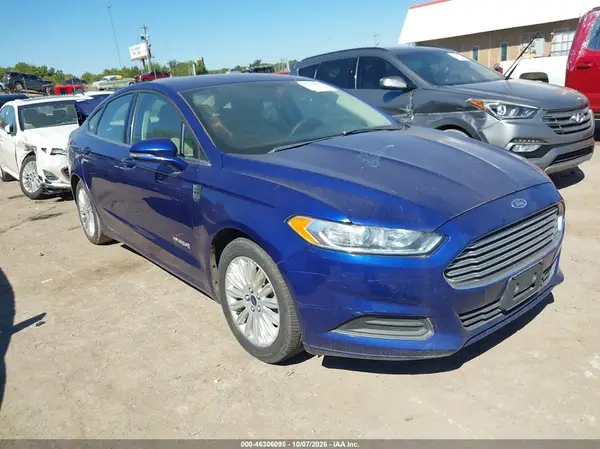 3FA6P0LU5GR318457 2016 FORD FUSION - Image 1