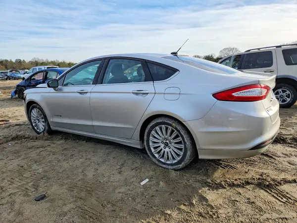 3FA6P0LU5GR322850 2016 FORD FUSION - Image 2