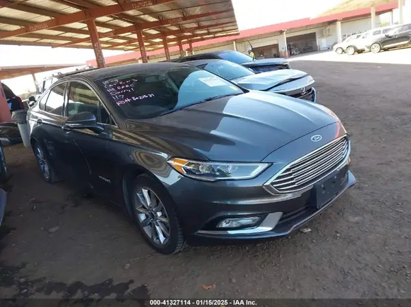 3FA6P0LU5HR129938 2017 FORD FUSION - Image 1