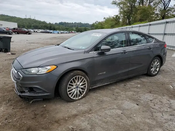 3FA6P0LU5HR138428 2017 FORD FUSION - Image 1