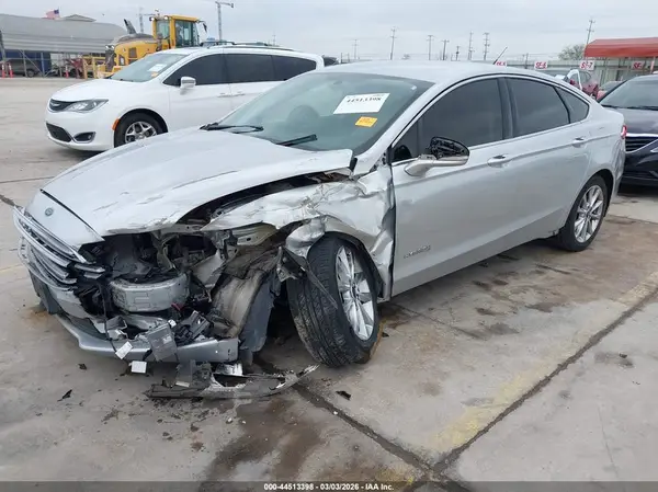 3FA6P0LU5HR165046 2017 FORD FUSION - Image 2