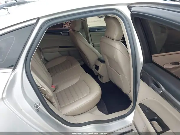3FA6P0LU5HR165046 2017 FORD FUSION - Image 8
