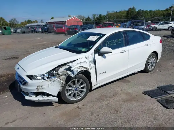 3FA6P0LU5HR217209 2017 FORD FUSION - Image 2