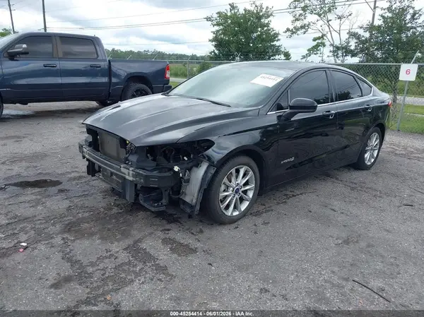 3FA6P0LU5HR230087 2017 FORD FUSION - Image 2