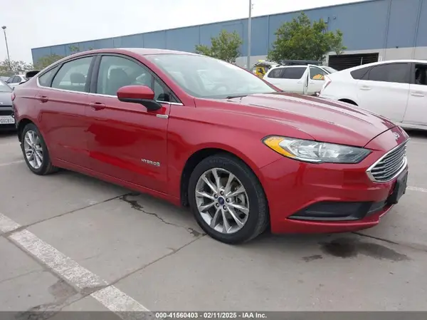 3FA6P0LU5HR237928 2017 FORD FUSION - Image 1