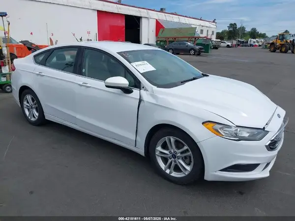 3FA6P0LU5HR238576 2017 FORD FUSION - Image 1