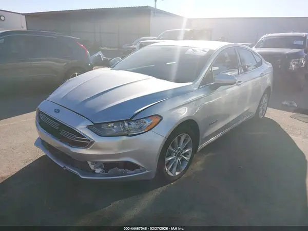 3FA6P0LU5HR247584 2017 FORD FUSION - Image 2