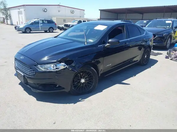 3FA6P0LU5HR247617 2017 FORD FUSION - Image 2