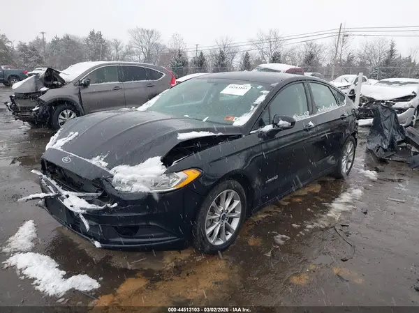 3FA6P0LU5HR250470 2017 FORD FUSION - Image 2
