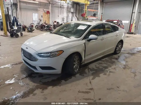 3FA6P0LU5HR287891 2017 FORD FUSION - Image 2