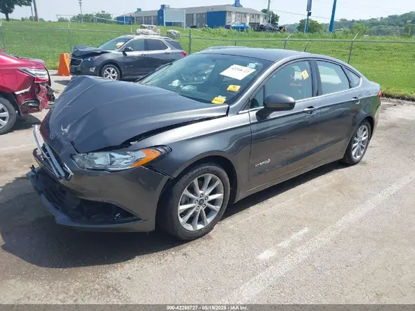 3FA6P0LU5HR296090 2017 FORD FUSION - Image 2