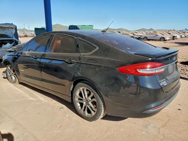 3FA6P0LU5HR300140 2017 FORD FUSION - Image 2
