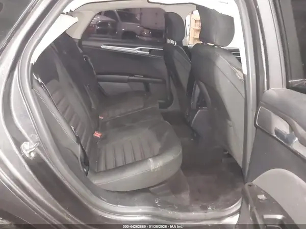 3FA6P0LU5HR300185 2017 FORD FUSION - Image 8