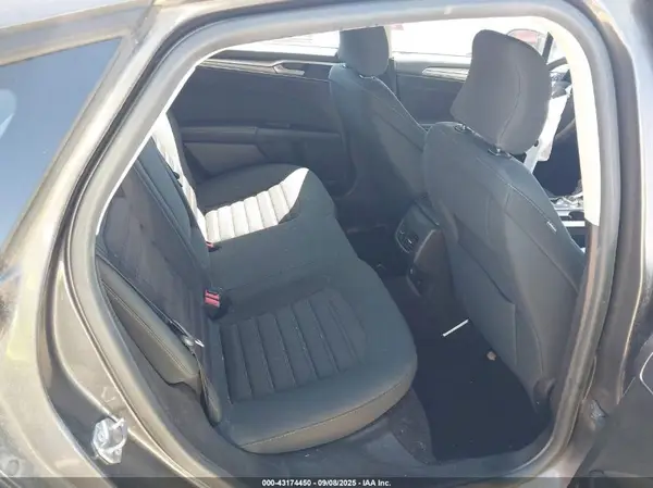 3FA6P0LU5HR301966 2017 FORD FUSION - Image 8