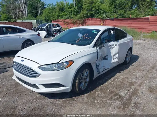 3FA6P0LU5HR307024 2017 FORD FUSION - Image 2