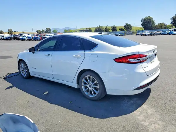 3FA6P0LU5HR314457 2017 FORD FUSION - Image 2