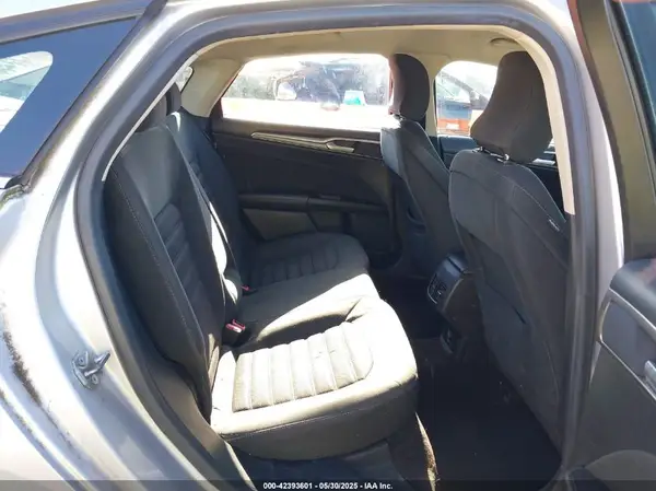 3FA6P0LU5HR323823 2017 FORD FUSION - Image 8