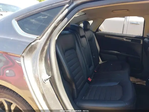 3FA6P0LU5HR324924 2017 FORD FUSION - Image 8