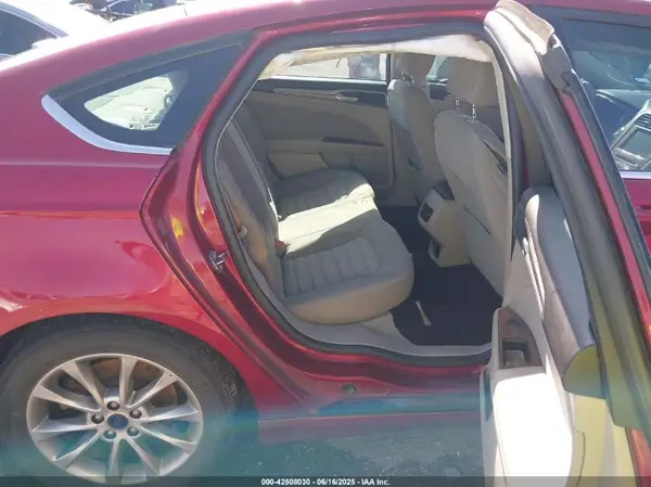 3FA6P0LU5HR349614 2017 FORD FUSION - Image 8