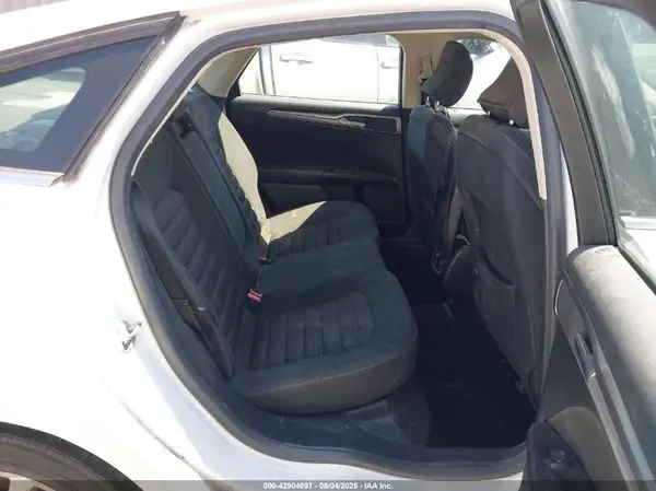 3FA6P0LU5HR354845 2017 FORD FUSION - Image 8