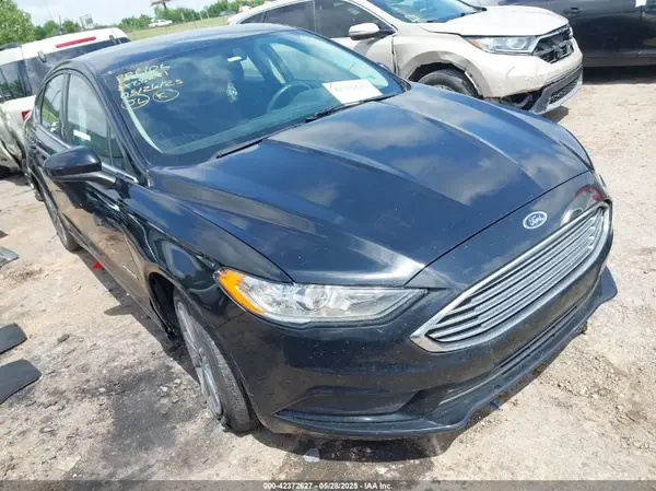 3FA6P0LU5HR358572 2017 FORD FUSION - Image 1