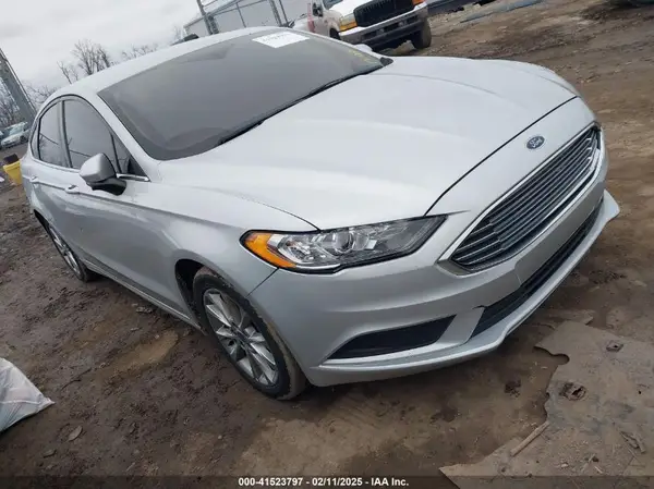3FA6P0LU5HR374321 2017 FORD FUSION - Image 1