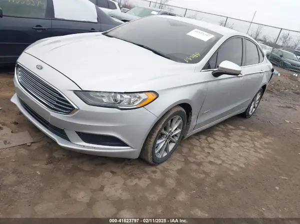 3FA6P0LU5HR374321 2017 FORD FUSION - Image 2