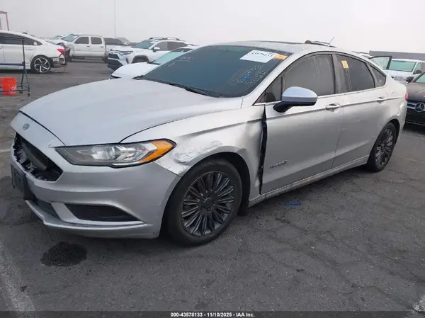 3FA6P0LU5HR374531 2017 FORD FUSION - Image 2