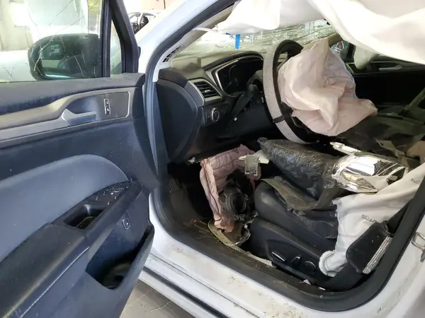 3FA6P0LU5HR381169 2017 FORD FUSION - Image 8