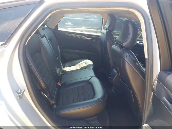 3FA6P0LU5HR382175 2017 FORD FUSION - Image 8