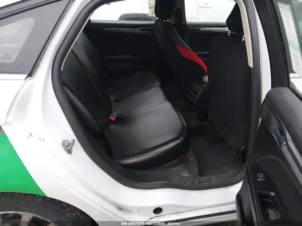 3FA6P0LU5HR385027 2017 FORD FUSION - Image 8
