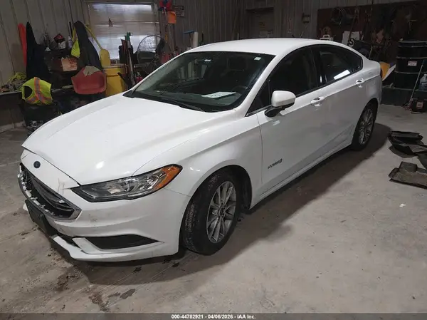 3FA6P0LU5HR385786 2017 FORD FUSION - Image 2