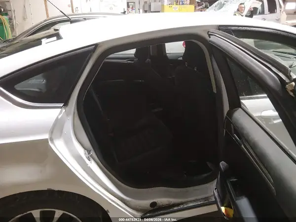 3FA6P0LU5HR385786 2017 FORD FUSION - Image 8