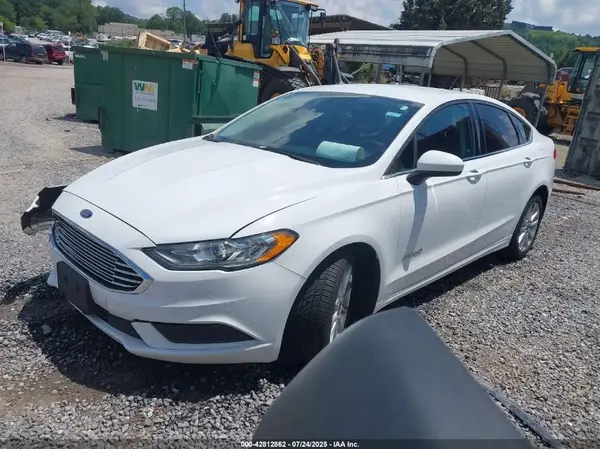 3FA6P0LU5HR385996 2017 FORD FUSION - Image 2
