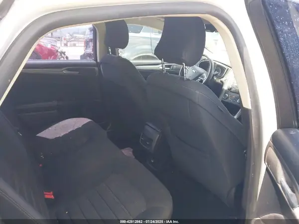 3FA6P0LU5HR385996 2017 FORD FUSION - Image 8
