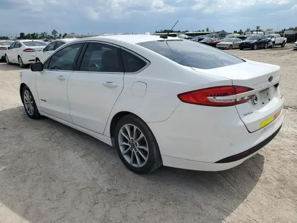 3FA6P0LU5HR400724 2017 FORD FUSION - Image 2