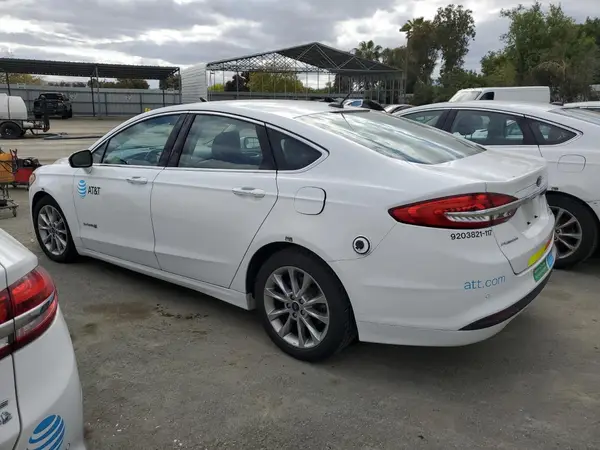 3FA6P0LU5HR400755 2017 FORD FUSION - Image 2