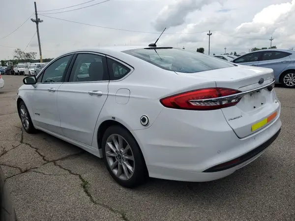 3FA6P0LU5HR410072 2017 FORD FUSION - Image 2