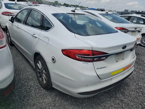 3FA6P0LU5HR410122 2017 FORD FUSION - Image 2
