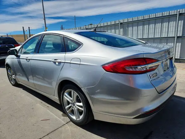 3FA6P0LU5JR101711 2018 FORD FUSION - Image 2