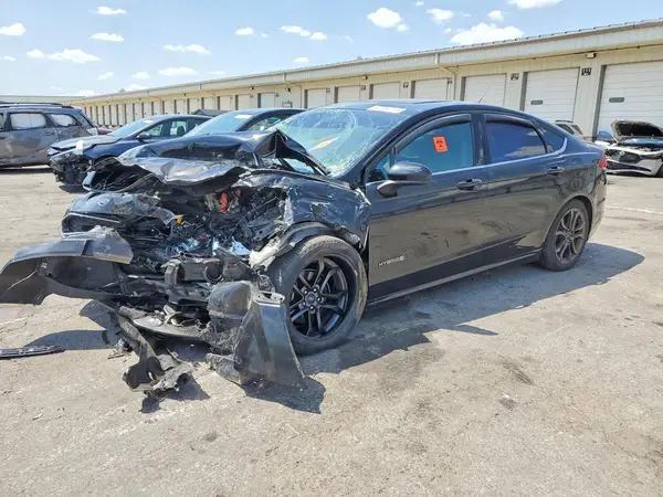 3FA6P0LU5JR102390 2018 FORD FUSION - Image 1