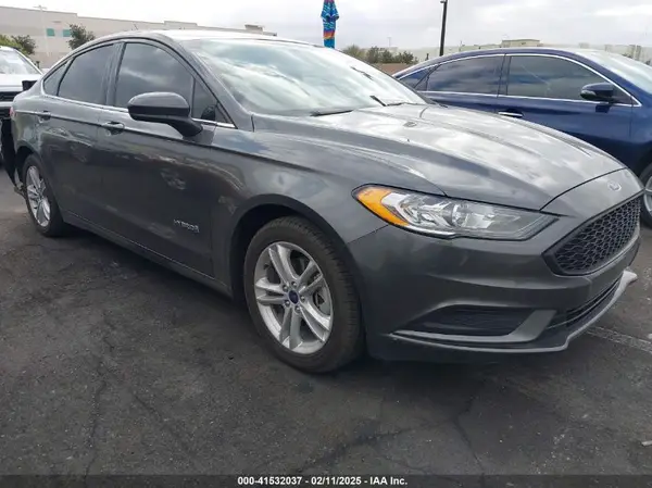 3FA6P0LU5JR110246 2018 FORD FUSION - Image 1