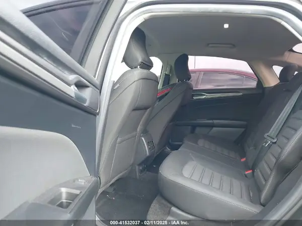 3FA6P0LU5JR110246 2018 FORD FUSION - Image 8