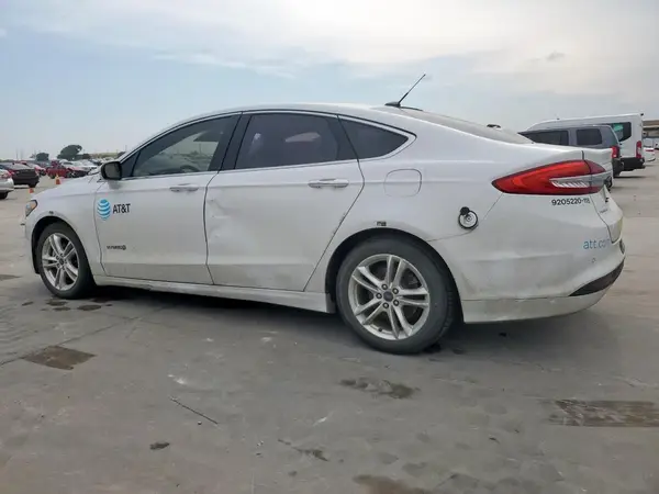 3FA6P0LU5JR118637 2018 FORD FUSION - Image 2