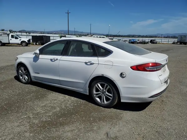 3FA6P0LU5JR118699 2018 FORD FUSION - Image 2