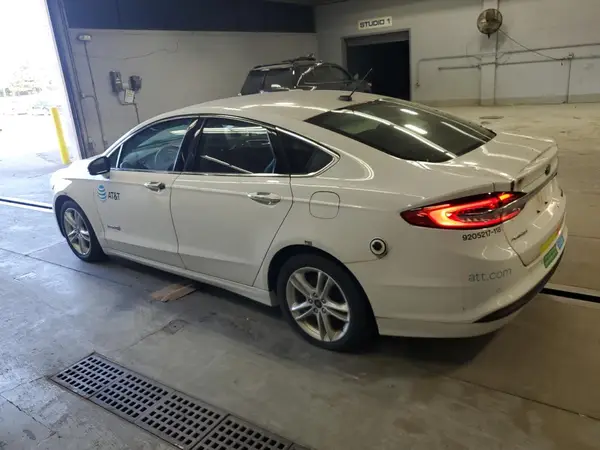 3FA6P0LU5JR118749 2018 FORD FUSION - Image 2