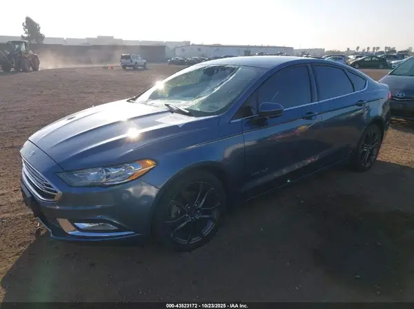 3FA6P0LU5JR120176 2018 FORD FUSION - Image 2